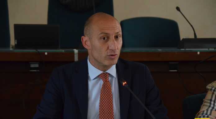 Il sindaco di Lecco risponde all’imprenditore Samà Teatro_della_Società_raccolta_fondi_20230622