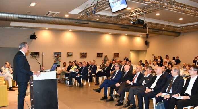 L’economia lariana ‘vola’ nonostante le carenze di personale