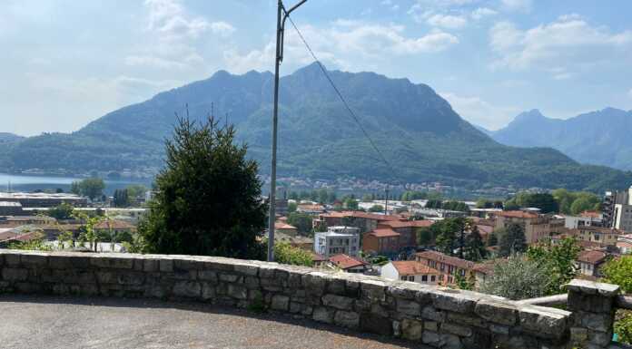 Maggianico, la segnalazione di un lettore: “Vandalismi in via Scarlatti”