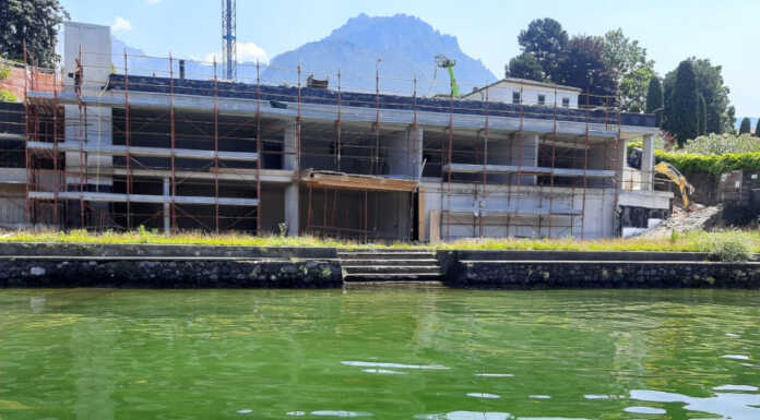 Mandello. Svolta sull’area ex campeggio: l’edificio a lago sarà abbattuto Campeggio Mandello lavori in corso