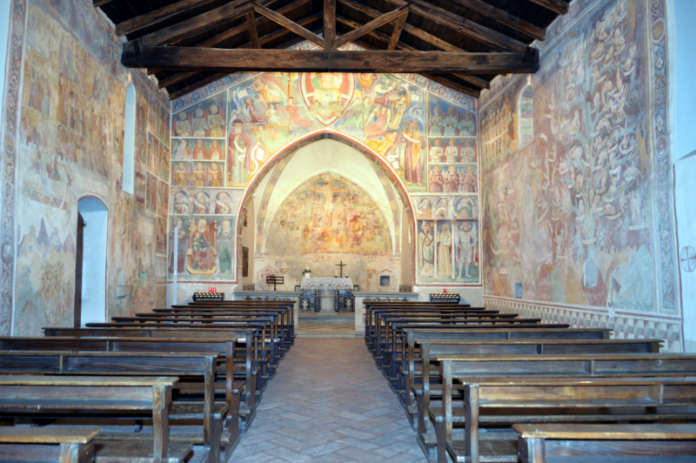 Chiesa San Giorgio mandello affreschi
