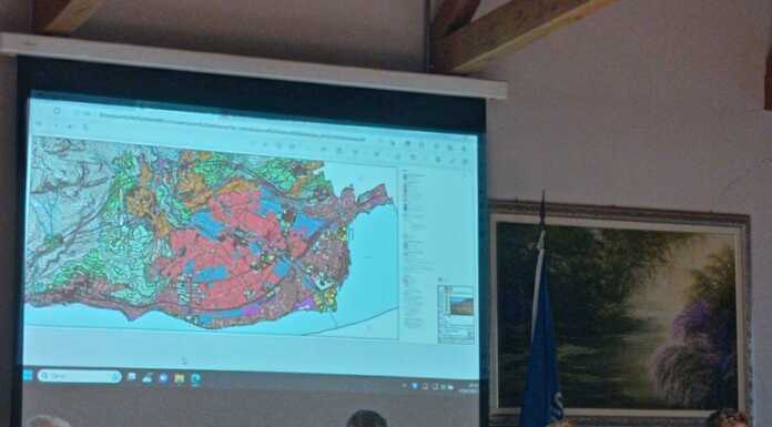 Mandello. Il PGT spacca il consiglio, ma la variante è approvata Mandello PGT approvazione variante consiglio comunale