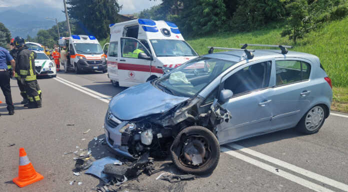 Calco, incidente lungo via Nazionale: due i mezzi coinvolti