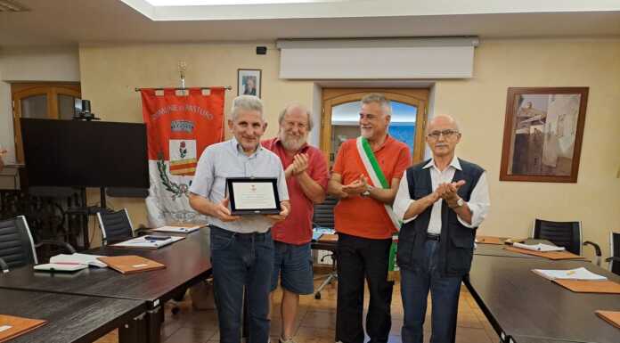 Pasturo, Massimo Orlandi dopo 37 anni in Comune va in pensione