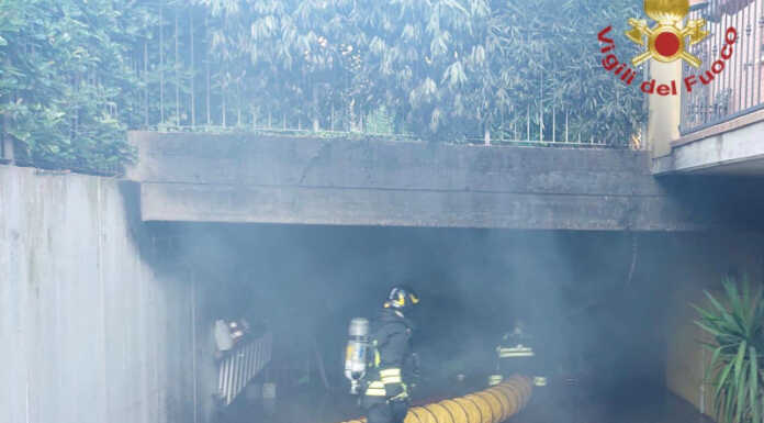 Incendio in una villa a Imbersago, intervento dei Vigili del Fuoco Vigili del Fuoco incendio Imbersago