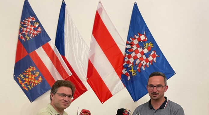 Dopo il viaggio ad Abbadia, Bosonohy mette Karel Gallina al vertice Karel Gallina nuovo presidente comitato gemellaggi Bosonohy