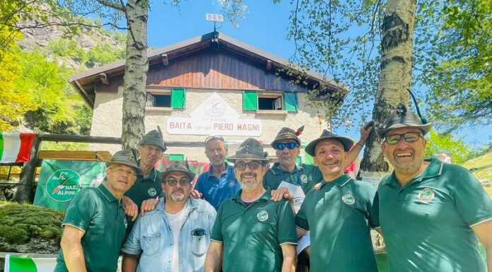 Introbio, grande partecipazione alla tradizionale festa in baita degli Alpini