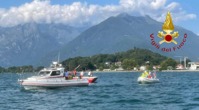 Colico. Anziano scomparso nel lago, ricerche complicate e senza sosta Colico disperso lago Vigili del Fuoco