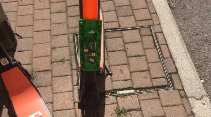 Monopattini in sharing, già due danneggiati in dieci giorni