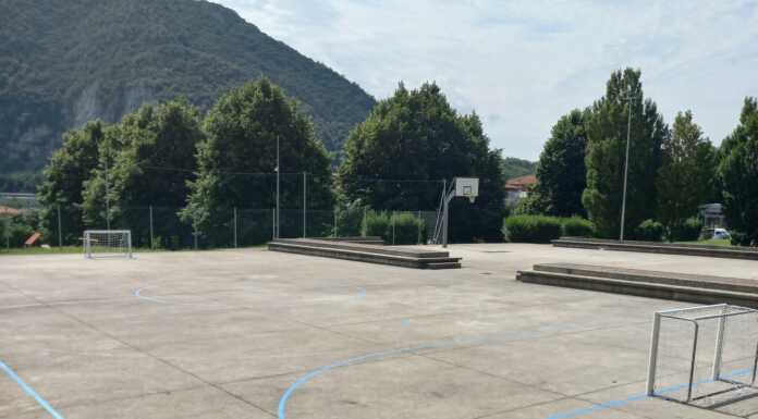 Valmadrera, completato il campo da calcetto al parco di via Casnedi