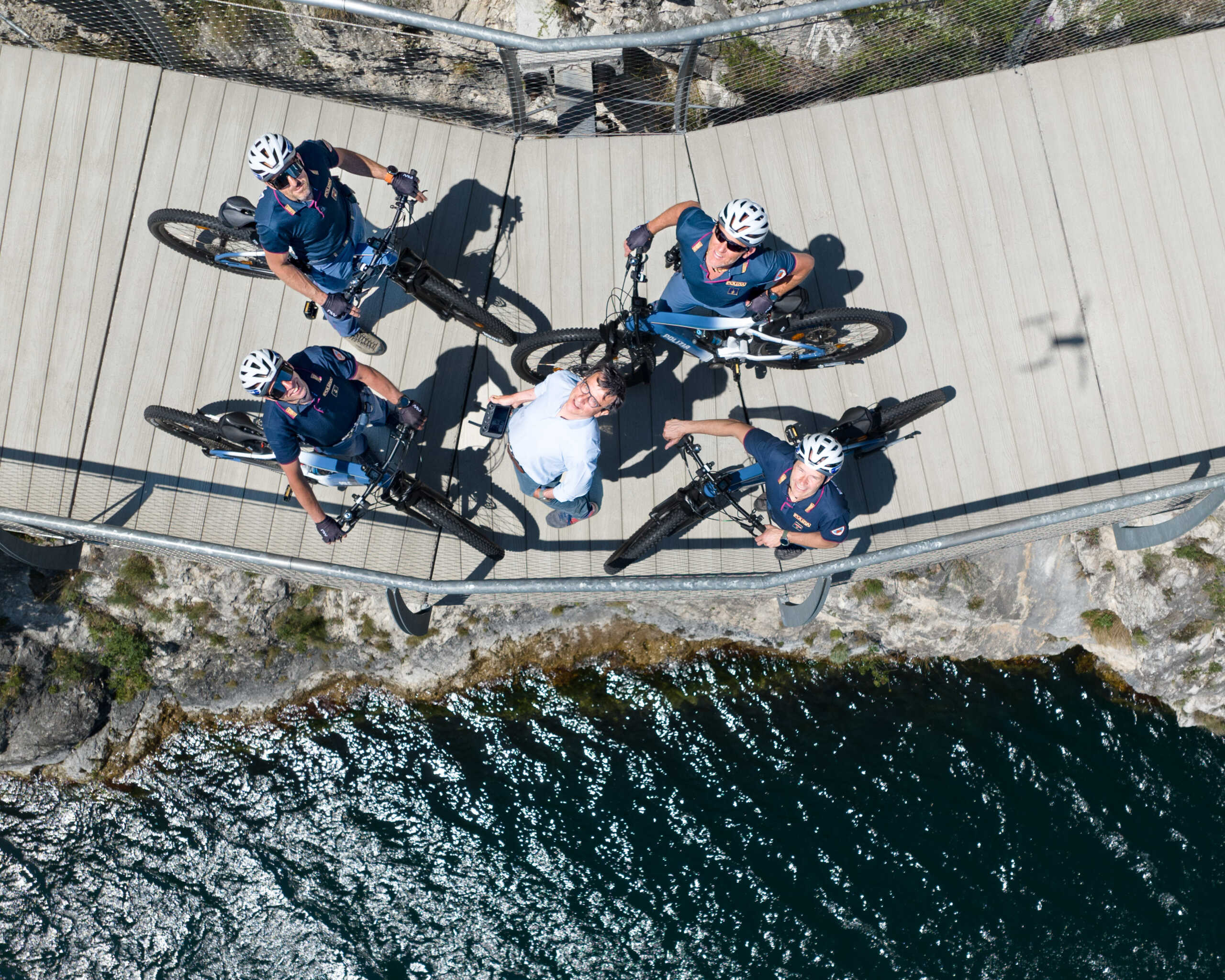 Backstage calendario Polizia di Stato 2024 copyright © 2023 Massimo Sestini