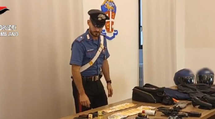 Si fingevano Carabinieri per compiere furti nelle abitazioni, due arresti