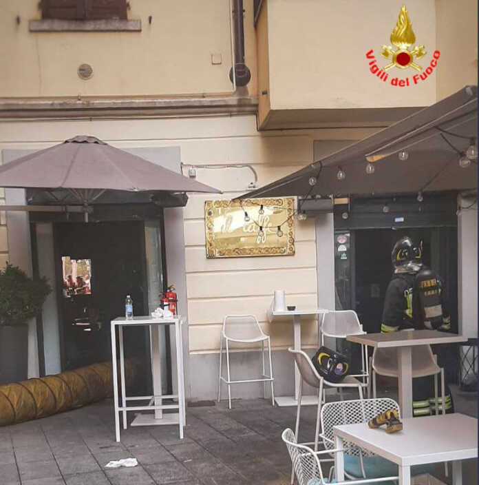 Vigili del Fuco bar piazza cermenati a lecco