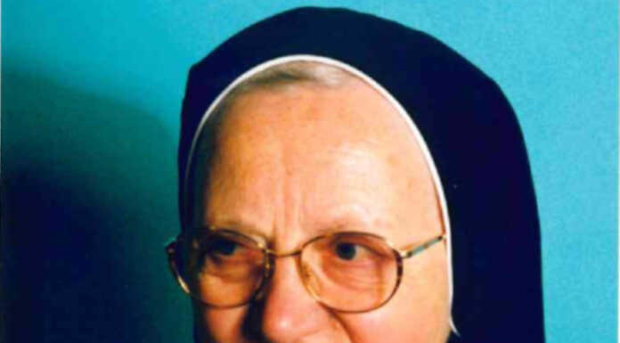 Valmadrera. Suor Virginia Dell’Oro festeggia il traguardo dei 100 anni Suor Virginia Dell'Oro