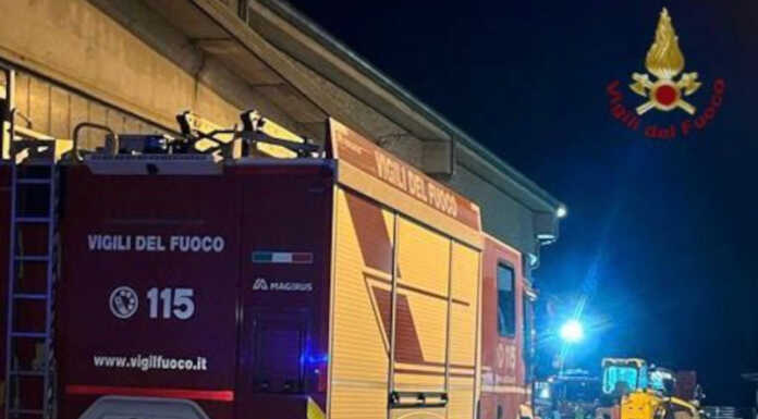 Crollano gli scaffali con le forme di Grana, travolto il titolare dell’azienda agricola Vigili del fuoco crollo romano di lombardia