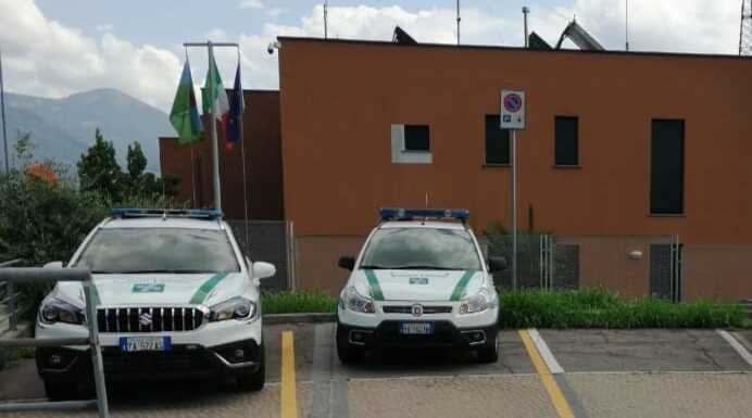 Galbiate, ritrova portafogli con 280 euro: lo consegna subito alla polizia locale