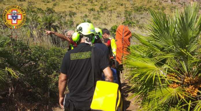 Si tuffa e finisce sugli scogli: 13enne meratese ferito in vacanza in Sicilia