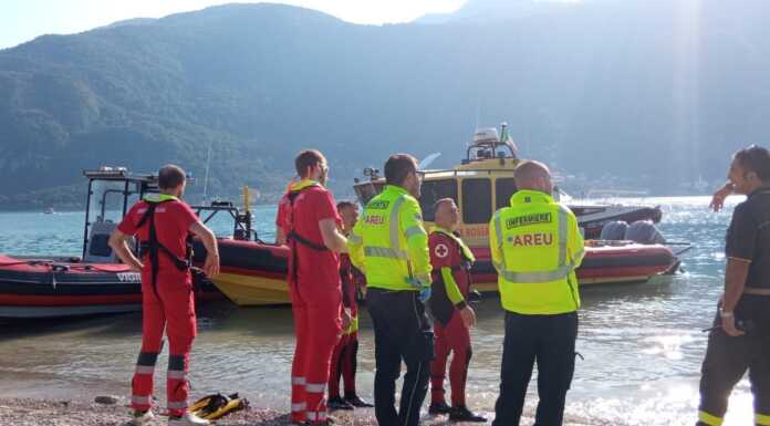 Mandello, 11enne entra in acqua e non riemerge, ricerche in corso nel lago