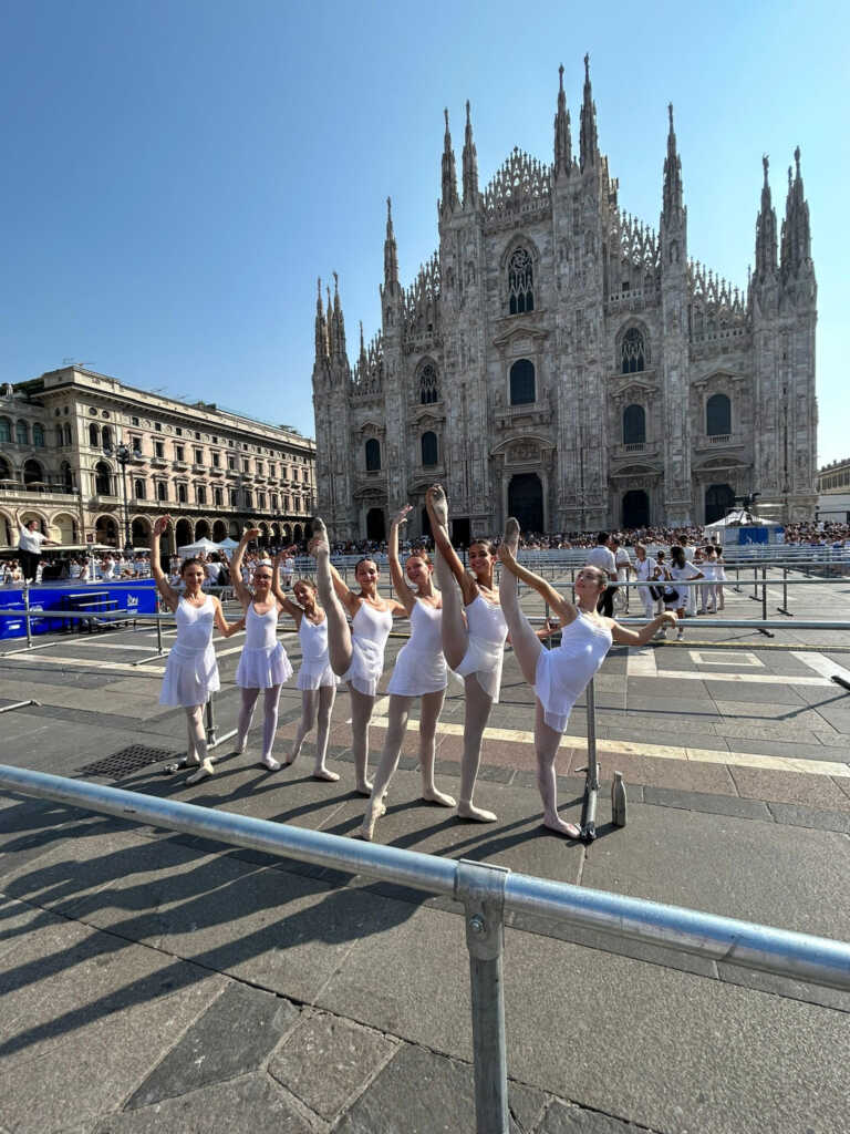 Ballo in bianco di On Dance Duomo di Milano