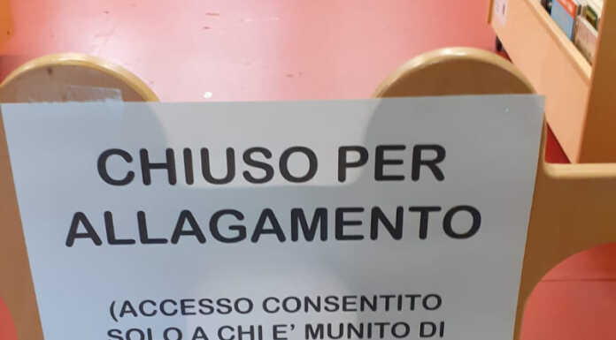 Brivio, biblioteca allagata: 50mila euro per eliminare le infiltrazioni d’acqua