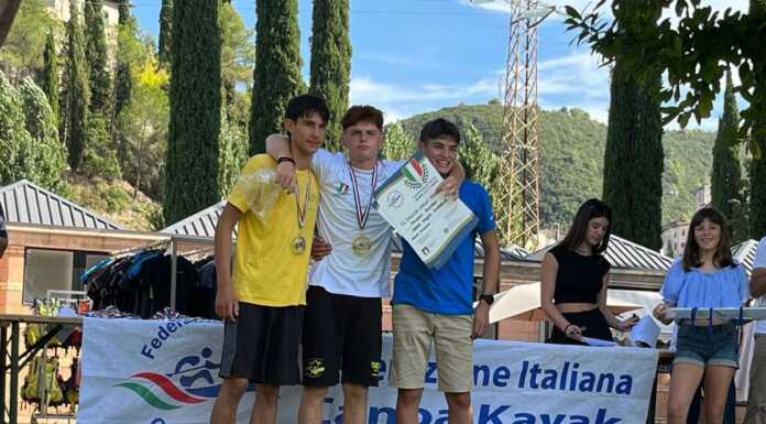 Canoa. Riccardo Frigerio, Ck Rivabella, si conferma campione italiano sprint Riccardo Frigerio, campione italiano sprint categoria Ragazzi