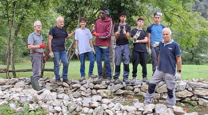 Scuola. I ragazzi della Clerici al lavoro sui sentieri di Carenno Carenno Clerici progetto 20230922