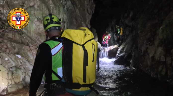 Soccorso Alpino. A Introbio un’impegnativa esercitazione del gruppo forra regionale Cnsas forra Introbio
