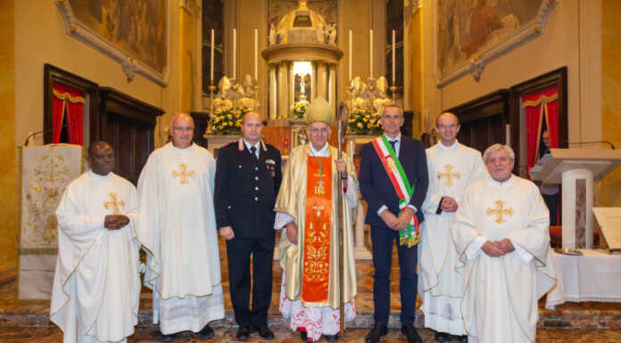 Merate, una chiesa che non è solo mura: mons. Agnesi celebra il 30° di consacrazione