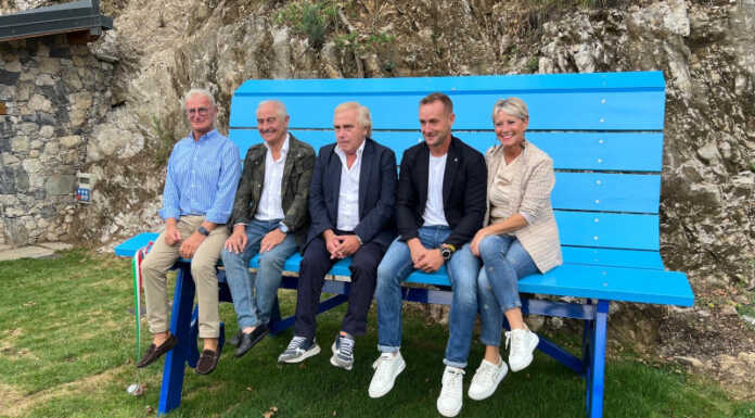 Valmadrera: inaugurata la panchina gigante sopra Cascina Guanella Panchna Gigante a Valmadrera