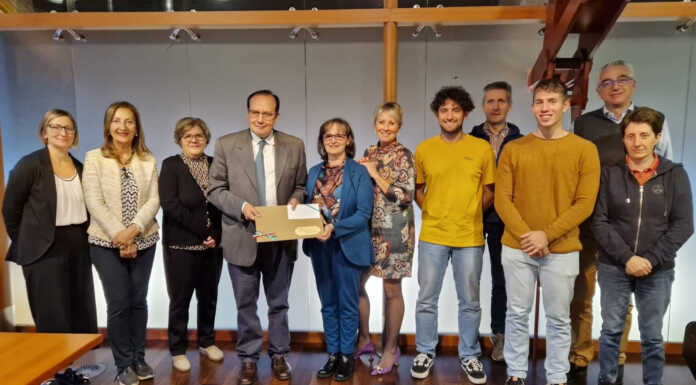 Da 41 anni in Comune a Valmadrera, è andata in pensione Gabriella Maggi Gabriella Maggi in pensione dopo 41 anni al comune di Valmadrera