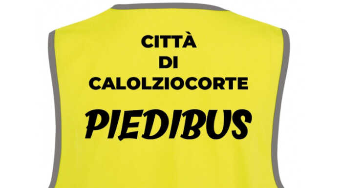 Calolziocorte. Avviate tutte le linee del Piedibus grazie a un’ottantina di volontari I nuovi giubbetti donati da una azienda del territorio