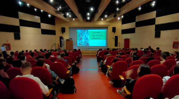 Nando Sanvito, l’inviato del calcio internazionale, sale in cattedra al Liceo Leopardi Nando Sanvito