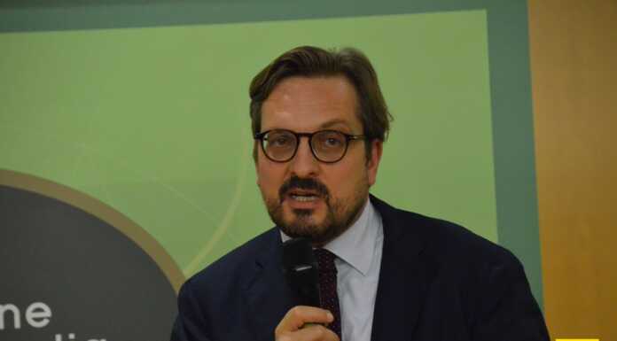 Da Regione 746 mila euro per 36 imprese storiche lecchesi Premiazione_delle_attività_storiche_regione_lombardia_2023