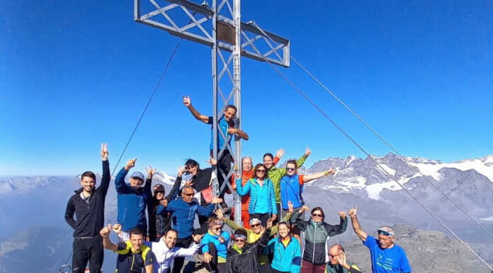 Il Cai Calolziocorte in vetta al Pizzo Scalino Vetta del Pizzo scalino 1 ott 2023