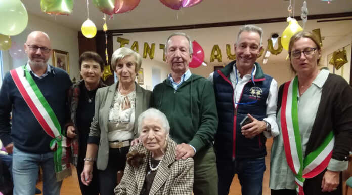 Colico. I 100 anni di Ilde Buzzella, nonna derviese: Antoniani in festa Ilde Buzzella cento anni Colico