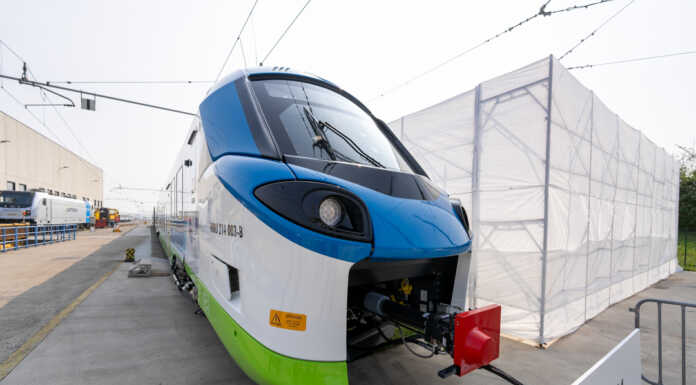 In Lombardia presentato il primo treno a idrogeno d’Italia nuovo-treno-a-idrogeno-linea-BS-Iseo-Edolo