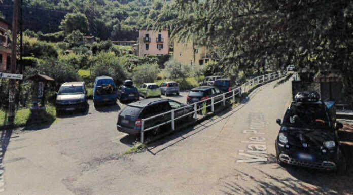 Perledo. Parcheggio a Gittana verso l’ampliamento Perledo parcheggio Gittana Viale Progresso