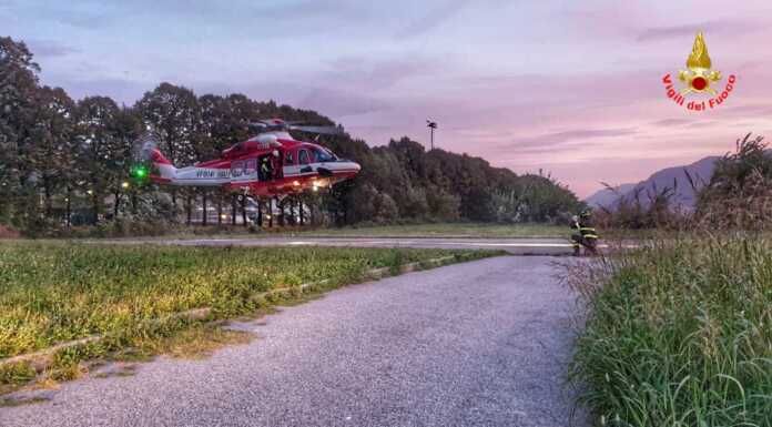 Escursionisti in difficoltà sul Resegone, li recupera il Drago Drago elicottero Vigili del Fuoco