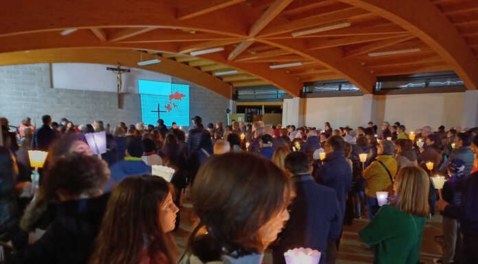 In Valle San Martino si accendono numerose le fiaccole di pace Fiaccole di Pace a Calolziocorte parrocchie