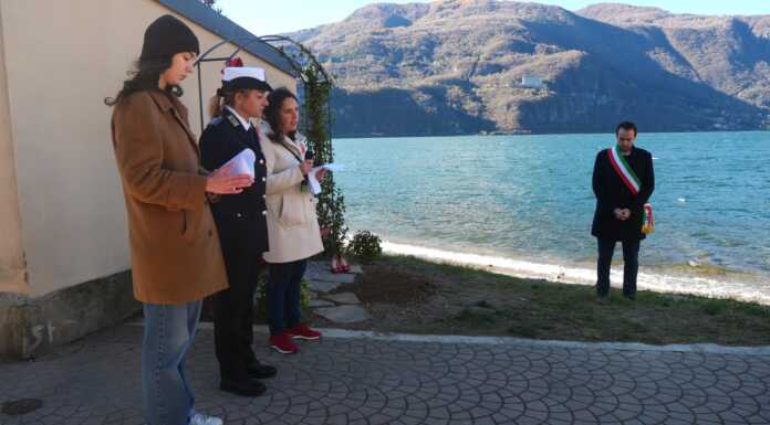 Abbadia. Una panchina rossa contro la violenza sulle donne Inaugurazione panchina rossa Abbadia