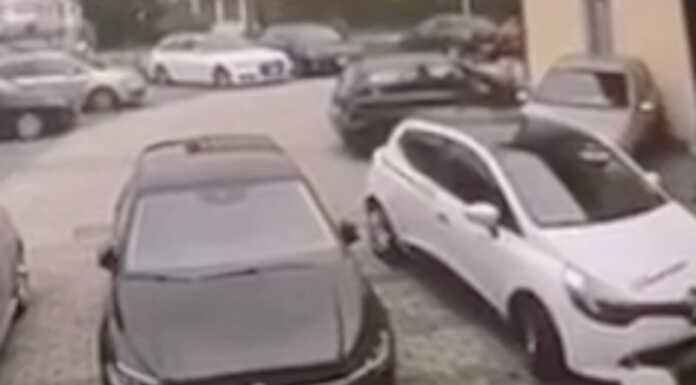 Merate, perde il controllo dell’auto e finisce contro una vetrina