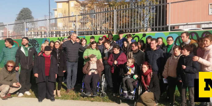 Merate, al Cdd il murales realizzato con gli studenti del Clerici