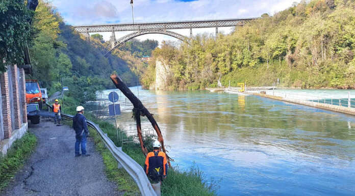 Paderno, dopo la piena dell’Adda lavori di pulizia alla diga Poirèè