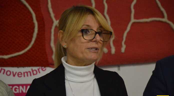 Telefono Donna: “Vietare l’educazione sessuale a scuola è un passo indietro per il paese” Viva_Vittoria_Violenza_Donne_Lecco_20231108