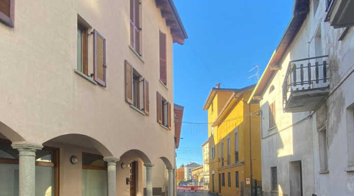 Ballabio. Terminati in tempo record i lavori in via Mazzini, strada riaperta Ballabio via Mazzini asfaltature