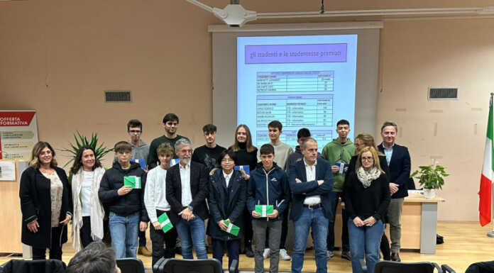 Colico. Borse di studio BEST, premiati 11 ragazzi: “L’impegno prima dei risultati” Borse Studio BEST Colico