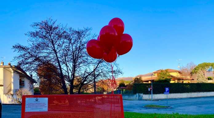 Anche a Rogeno una panchina rossa per il 25 novembre