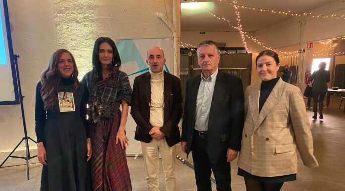 ‘Design per tutti’, la stilista Sofia Alemani si racconta all’Oto Lab sofia alemani