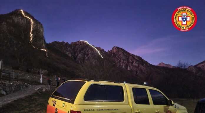 Valmadrera. La ferrata del Corno Rat illuminata dal Soccorso Alpino