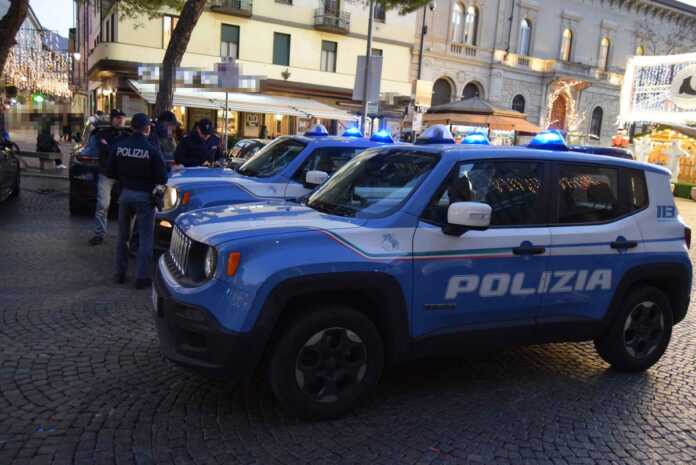 Controlli_straordinari_polizia_centro_lecco_20231218